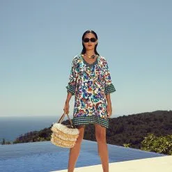 Nuria Ferrer Tunique Fond Blanc Eda